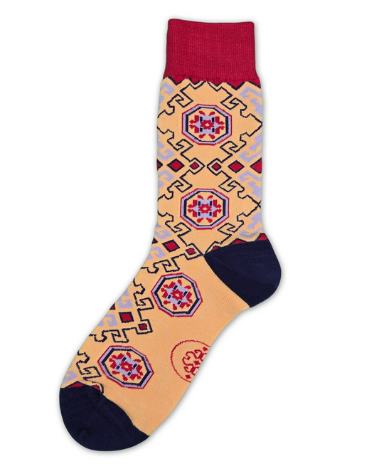 Nar – Chaussettes en coton de créateur inspirées du motif grenade. Symbole de plénitude et de résilience.